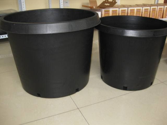 Perfect Plastic Garden Pots_ Flower Nursery Pot_ Gallon Pots